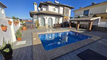 Villa En venta en Alhaurín de la Torre photo 0