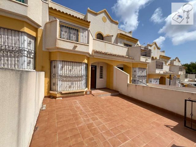 Dúplex En venta en Calle Laguna Roja, 1 18. 03186, Los Balcones - Los Altos Del Edén, Torrevieja (alicante), Torrevieja photo 0