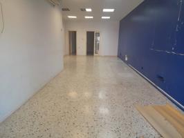 Local venta Sabadell, uso comercial, en 1ª linea en avd. comercial amplia. photo 0