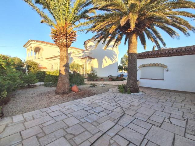 Chalet + apartamneto de 293m en Miami Platja photo 0