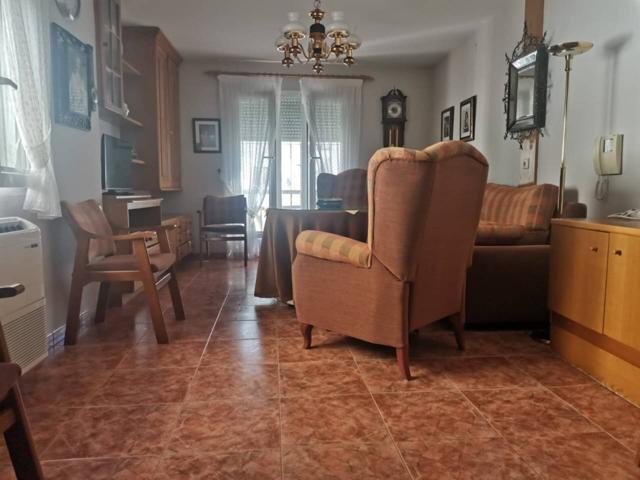 EDIFICCACION DE 2 INMUEBLES, CASA Y PISO EN VENTA photo 0