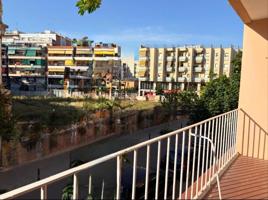 Piso Luminoso en Venta carrer Josep Prats Hospitalet Centre photo 0