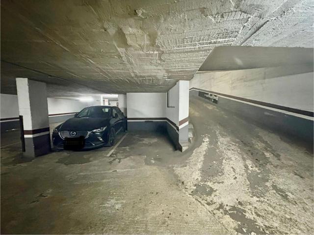 Parking en Venta- Alquiler en Onze de Setembre , 13 Colblanc (L'H) photo 0