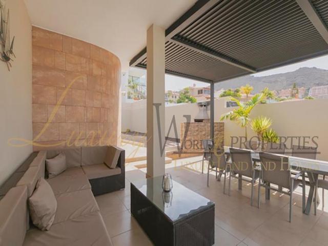 Villa en El Madronal (C) photo 0