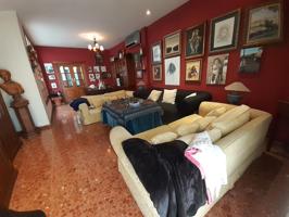 Casa - Chalet en venta en Alcalá de Guadaíra de 400 m2 photo 0