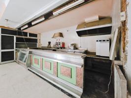 LOCAL COMERCIAL EN ZONA COMERCIAL Y DE PASO photo 0