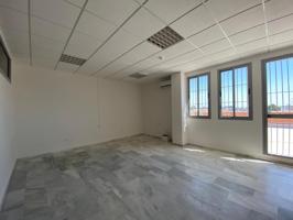 OFICINA EN ALQUILER EN CONDEQUINTO photo 0