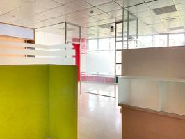 ¡Tu Oficina Ideal en la Avda. de España! Luminosa y Lista para Entrar. photo 0