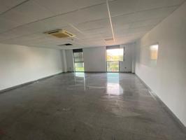 💼 Oficina Estratégica de 131 m² en Dos Hermanas | Máxima Conectividad photo 0