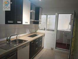 Exquisito Piso en Algeciras, Zona San Bernabé - Lujo y Comodidad photo 0