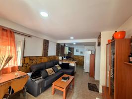 Se vende casa reformada de planta baja photo 0
