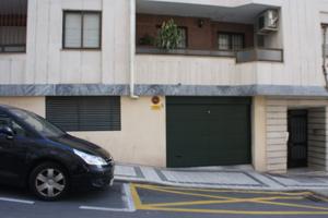 PLAZA DE GARAJE EN LA CALLE OBISPO VARELA photo 0