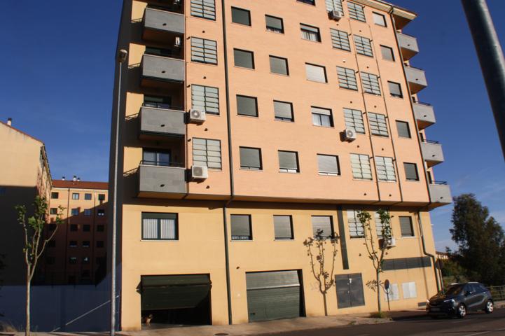 PLAZA DE GARAJE EN AVD SALAMANCA photo 0