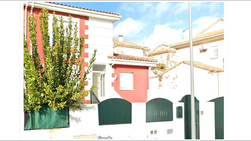 Casa o chalet en venta en calle Esparraguera s-n photo 0