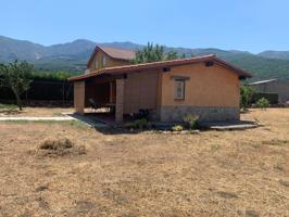 Casa rústica con terreno de 2.000 m² en Hervás photo 0