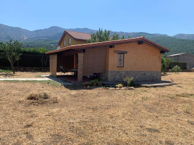 Casa rústica con terreno de 2.000 m² en Hervás photo 0