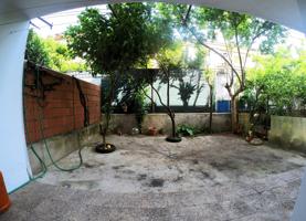 Magnífica casa en venta en la zona de Los Pinos, Plasencia photo 0