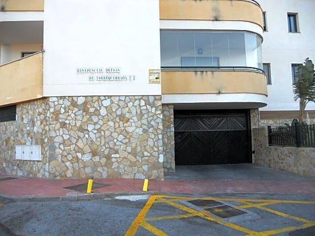 Plaza De Parking en venta en Benalmádena de 26 m2 photo 0
