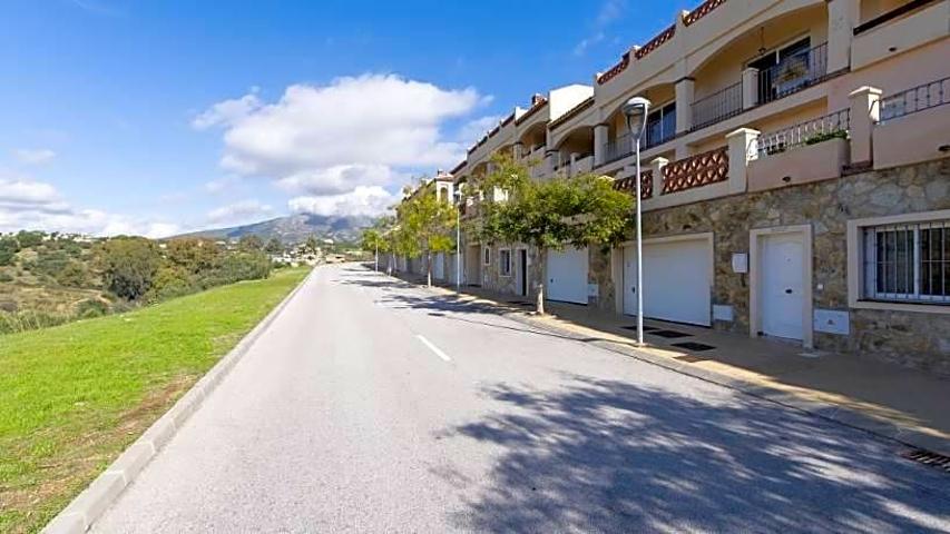 Adosado en venta en Mijas de 318 m2 photo 0