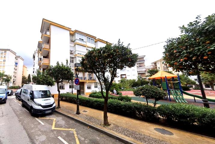 Apartamento en venta en Estepona de 81 m2 photo 0