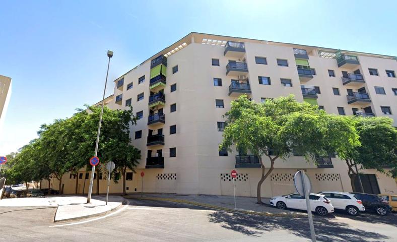 Local en venta en Algeciras de 386 m2 photo 0