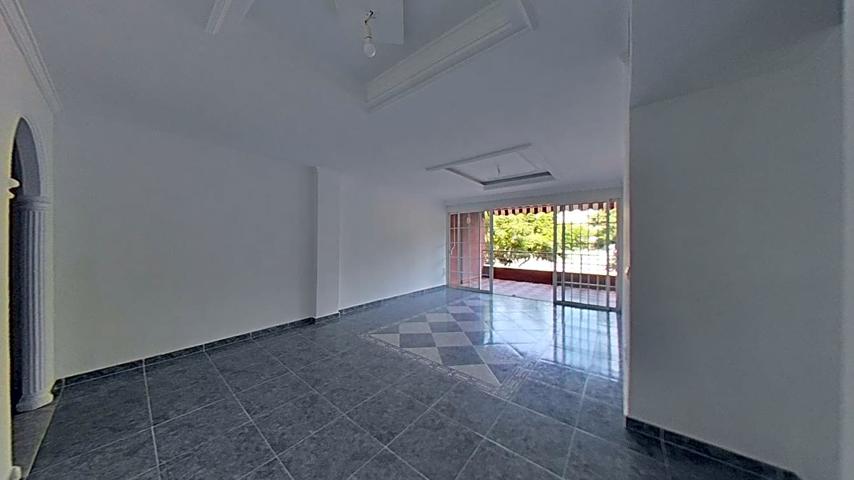 Piso en venta en Fuengirola de 140 m2 photo 0