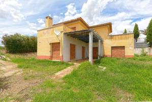 Casa - Chalet en venta en Estepona de 142 m2 photo 0