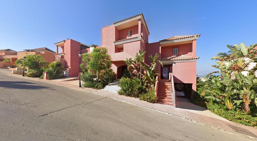 Piso en venta en Manilva de 91 m2 photo 0