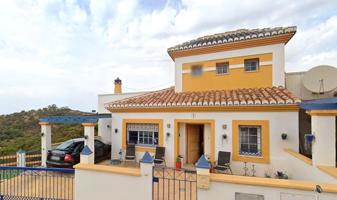 Casa - Chalet en venta en Mijas de 232 m2 photo 0