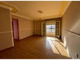 Piso en venta en La Zubia photo 0