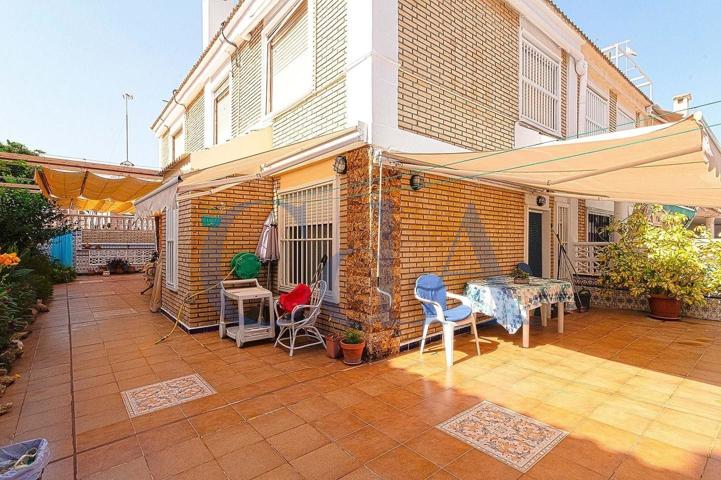 Bungalow en la Playa de la Mata (Torrevieja) photo 0