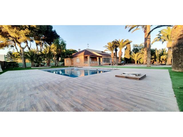 Chalet en venta en Zona Sur-El Campillo del Moro photo 0