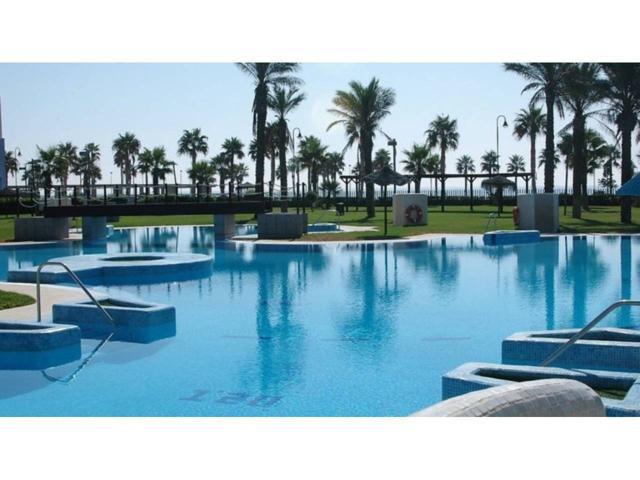 Piso en venta en Urbanización Roquetas de Mar-Las Marinas photo 0