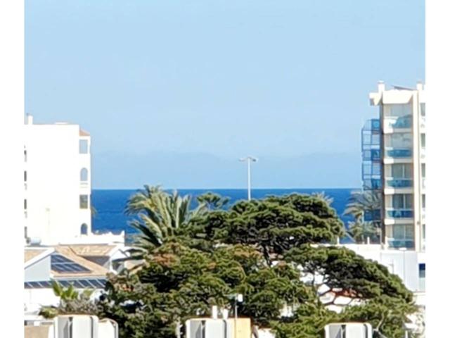 ESTUDIO CON ENCANTO, VISTAS AL MAR Y POSIBILIDAD DE INVERSION EN LA URBANIZACIÓN DE ROQUETAS DE MAR photo 0