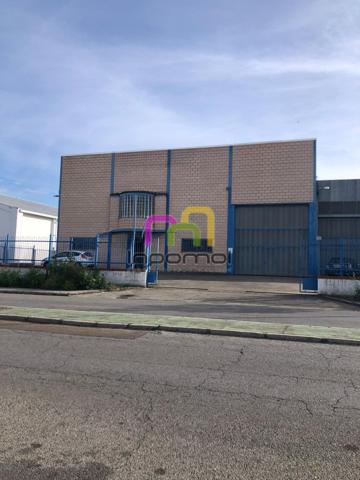 MAGNÍFICA NAVE INDUSTRIAL EN VENTA EN POLÍGONO EL NEVERO!! photo 0