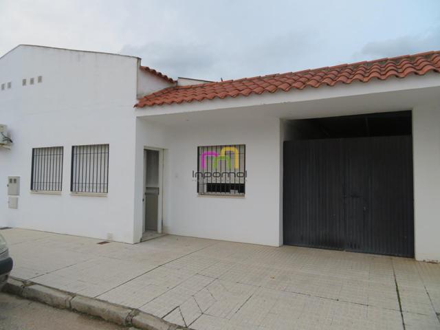 CASA REFORMÁNDOSE CERCANA A BADAJOZ - IDELA PARA FAMILIAS 🌳🏡 photo 0