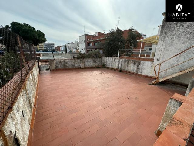 CASA EN VENTA A REFORMAR CON MUCHAS POSIBILIDADES photo 0