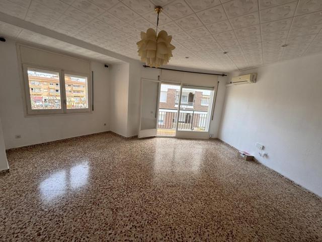 PISO EN VENTA EN PINEDA DE MAR photo 0