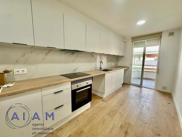 PISO REFORMADO EN EL CENTRO DE PINEDA DE MAR photo 0