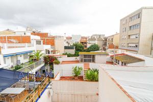 Casa de Pueblo en el centro de Calella photo 0