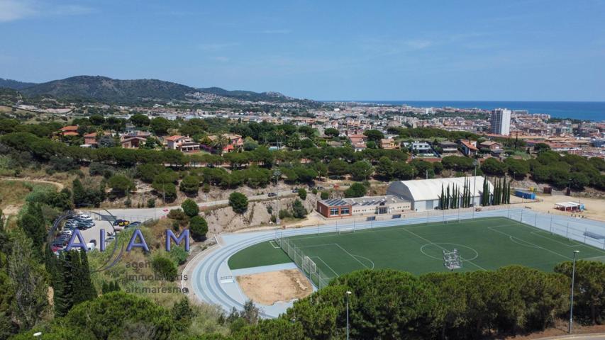 Parcela para construïr una casa de 680m2 con vistas al mar photo 0