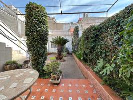 ¡Descubre esta magnífica casa en el corazón de Calella! photo 0