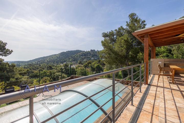 ESPECTACULAR CASA CON PISCINA PRIVADA EN PALAFOLLS photo 0