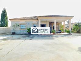 LOW-COST LACALLE ofrece en exclusividad Chalet independiente en zona Norte. photo 0