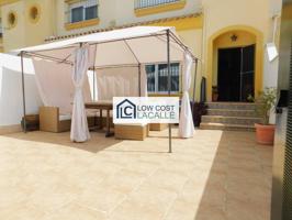 LOW-COST LACALLE PRESENTA EN EXCLUSIVA AMPLIA VIVIENDA ADOSADA EN ZONA AV DEL ALTILLO photo 0