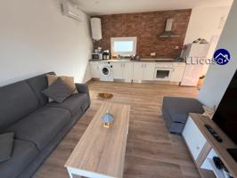 Descubre tu Refugio en el Paraíso: Chalet en Urbanización Alturi, Turís photo 0