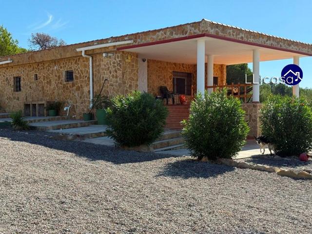 Se Vende Encantador Chalet en Lliria, Zona de Paraje Natural photo 0