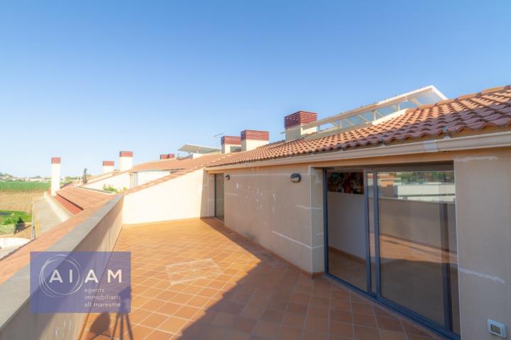 Duplex en Pineda de Mar con parking incluido photo 0