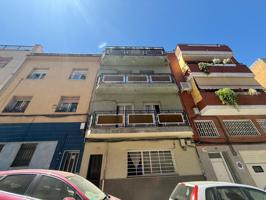 Edificio en venta en badalona photo 0