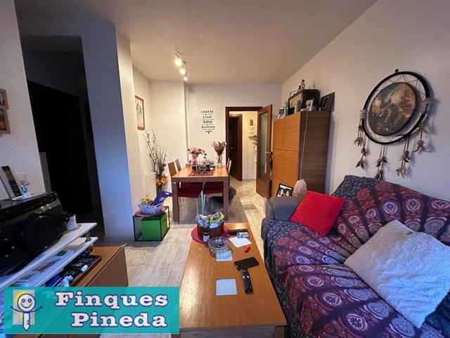 PISO CON 2 HABITACIONES EN PINEDA DE MAR photo 0